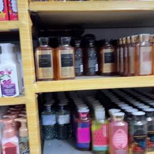 {Hot} Các mùi sữa tắm nữ hot nhất - thơm nhất của Bath body works 295ml