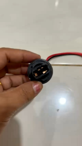SOKET FITTING LAMPU KABEL 3 UNIVERSAL ORIGINAL HARGA PER 1 PCS