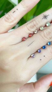 จิวไทเทเนียมแป้นแบน Birthstone (1ชิ้น)