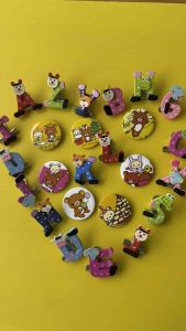 Gifts Special Unique Gifts Alphabet Paper Clip Kitty Pin Badge 43-44mm Buy 20 set free 1 set Birthday Door Gifts Teachers Day Youth Day Children Day
