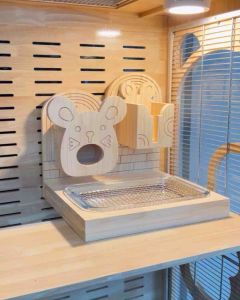 LP109 ชุดกระบะ ห้องน้ำชินชิลล่า กล่องหญ้า ที่วางขวดน้ำ กระบะเป็นแบบเซรามิก ทำจากไม้สนเกรดA แบบหนา น่ารัก มินิมอล