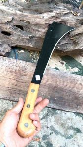 มีดตราจระเข้ มีดดายหญ้า รุ่นเก่า Martindale Made in England 21 นิ้ว   ยาวรวมด้าม 21 นิ้ว ด้ามไม้  มือ1