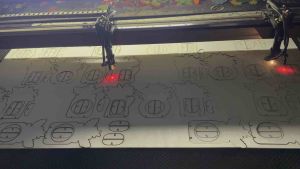 Thiệp hoa gỗ tô màu cho ngày lễ