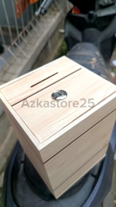 Celengan Aesthetic Motif Kayu Putih Garis