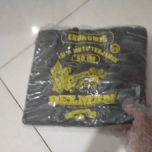 Kantong plastik kresek hitam HD ukuran 28 isi 50 lembar Delman / Kantong kresek Ekonomis Hitam