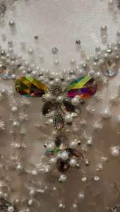 Kebaya Semata Kaki Jumbo: Desain Elegan & Bahan Nyaman