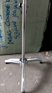 kaki patung kaki besi bintang tebal