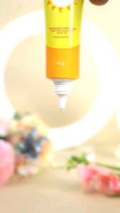 Suncare dan Sunblock SR12 Sunscreen Pelindung Wajah Dari Sinar UV Matahari Mencerahkan Wajah dan Melembabkan Wajah BPOM