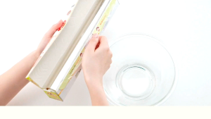 นำเข้าจากญี่ปุ่น🇯🇵 KUREHA Krewrap Film PVDC ฟิล์มยืดหุ้มห่ออาหาร 30 cm. x 2 m.