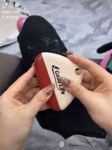 可水洗粘毛器（1套3个）Washable Lint Roller衣服上的的毛絮，养宠的毛絮，粘几下就干净了✨，方便携带，真的太好用了#粘毛器 #粘毛神器 #水洗粘毛器 #粘毛神器推