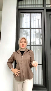 Luna Stripe Kemeja Fitted - Kemeja Wanita Fitted Stripe Salur Basic Casual