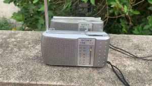 Radio bỏ túi FM AM Nhật bãi hãng SONY ICF-9