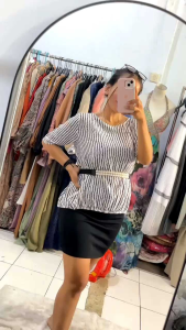 sale atasan garis kode 015