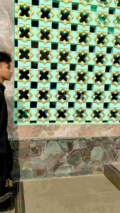 Sarung Wadimor Dewasa Motif Bali: Desain Tradisional dengan Bordir Komputer