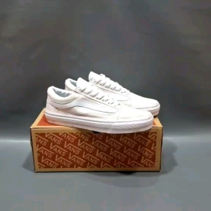 Sepatu Sneakers Import Vans Oldskool Full White Pria Wanita 36-43