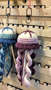 พวงกุญแจแมงกะพรุน พวงกุญแจไหมพรม