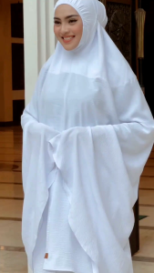 mukena mukenah rukuh alat perlengkapan sholat wanita dewasa potongan polos Syahida arrafi best seller daily terbaru terlaris crinkle airflow mewah exclusive viral kekinian modern lebaran tarawih idul fitri 2023 adem gratis ongkir