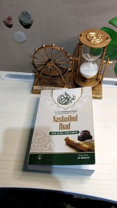 Terjemahan Nashoihul Ibad: Panduan Pesantren Saku