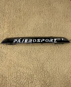 คิ้วฝากระโปรงท้ายมีไฟ Pajero 2009 2010 2012 2014 มีไฟหรี่ และ ไฟเบรค