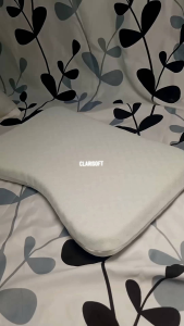 BANTAL BAYI / BANTAL BAYI USIA 0-24 BULAN / CLOVE BABY LUV PILLOW