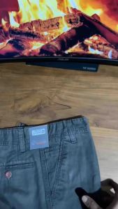 Emderee Celana Panjang Chino Plain Hitam Standart Reguler