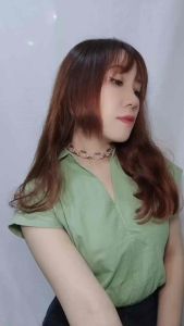 Flynn Flower Beaded Necklace Kalung Anyam Inspired by Wicked Ariana Glinda and Elphaba Green Pink Flower Bunga Choker Akrilik Acrylic Pink Hijau Handmade Fashion