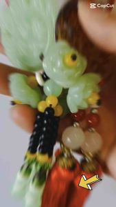 Khánh treo xe Tỳ Hưu Ngọc Bội mang lại May Mắn Tài Lộc Bình An cho gia chủ.