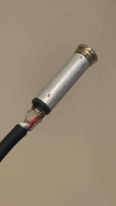 สายxlrผู้-trsเมีย ทำจาสายชีลสเตอริโอของDynacomหัวของLidgeยาว15.เช็นติเมตร