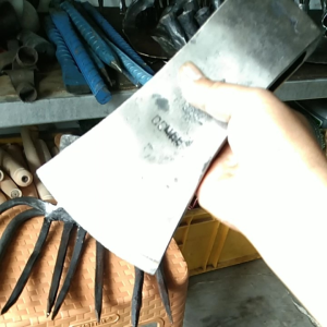 Patik besar Kapak jumbo baja super ditempa dan di sepuh alat tebang pohon dan belah kayu