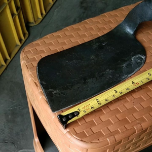 Kored Rumput Bahan Baja: Cungkil & Pemangkas Rumput Lebar 15 cm