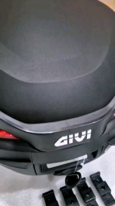 Box Givi Plus Bracket Box Cocok untuk Berbagai Model Motor