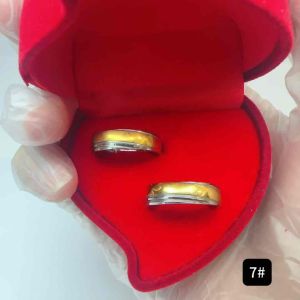 Italy 10k Wedding Ring with Free Box - Magnificent Gold Design for Every Look and Wardrobe Coordination
