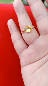 แหวนทองเหลืองหัวพลอยกลมสีเหลือง