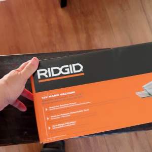Ridgid 18V Cordless Hand Vacuum Kit with 2.0 Ah Battery and Charger