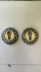 Tutup Lubang Kunci Pintu Rumah Kuningan Antik Motif Daun Ukir 2 Pcs