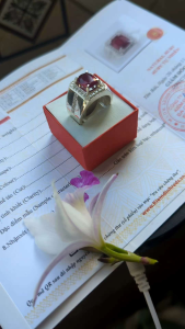 đá ruby tự nhiên 💯 đã kiểm định đầy đủ.