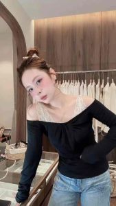 Áo Thun Trễ Vai Phối Cổ Ren EN.EN