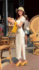 G. เดรสที่ใส่เป็นeveryday looksได้เลยค่าา🍃 ผ้ายืดฉลุ ทรงแขนตุ๊กตา รุ่นนี้ทรงจะเข้ารูปพอดีตัว กระโปรงผ่าข้าง งานมีซับใน**