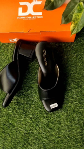 NEW !! DC Sandal Wanita Dewasa Terbaru Dan Termurah