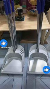 Chổi Ky Hốt Rác Cán Inox Dài 70cm Chất Liệu Cao Cấp Chống Gỉ Sét - Cao Su