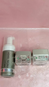 [PAKET 3 IN 1 ] Paket Whitening MS Glow 3 in 1 / Whitening Series MS Glow / Facial Wash Ms Glow + Whitening Day Cream Ms Glow + Whitening Night Cream Ms Glow / Facial Wash Ms Glow / Krim Pagi Ms Glow / Krim Malam Ms Glow