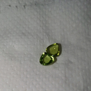 130- CẶP ĐÁ PERIDOT (THIÊN NHIÊN) LÀM bông