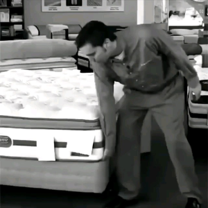 Alat Bantu Pengangkat Matras Kasur Springbed Tempat Tidur Ganti Bed Cover Sprei