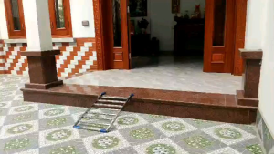 Thang dắt xe máy inox. KT 60x40 cm ( bảo hành 12 tháng )