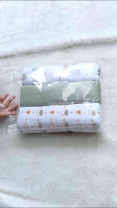 Bedong Bayi Bahan Kaos 3 Pcs Hijau Series 110 x 90