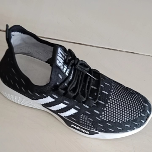 Promo Sepatu Pria Import Fashion Snekers Shoes Kasual Olahraga Kerja dan Santai