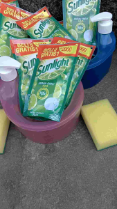 Paket Hemat Sabun Cair Sunlight 90ml & Wadah 1000ml