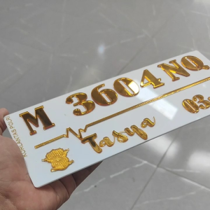 PLAT NOMOR MOTOR COSTUM AKRILIK BERKUALITAS TIMBUL GOLD EMAS ANTI LUNTUR