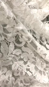 vải ren chỉ trắng kem chân 2 đầu biên co dãn nhẹ mềm rũ _( khổ 1m5) may đầm váy áo thiết kế vv