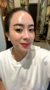 MK SKIN PAKET MELACARE SERIES FLEK HITAM BY MAHARANI KEMALA